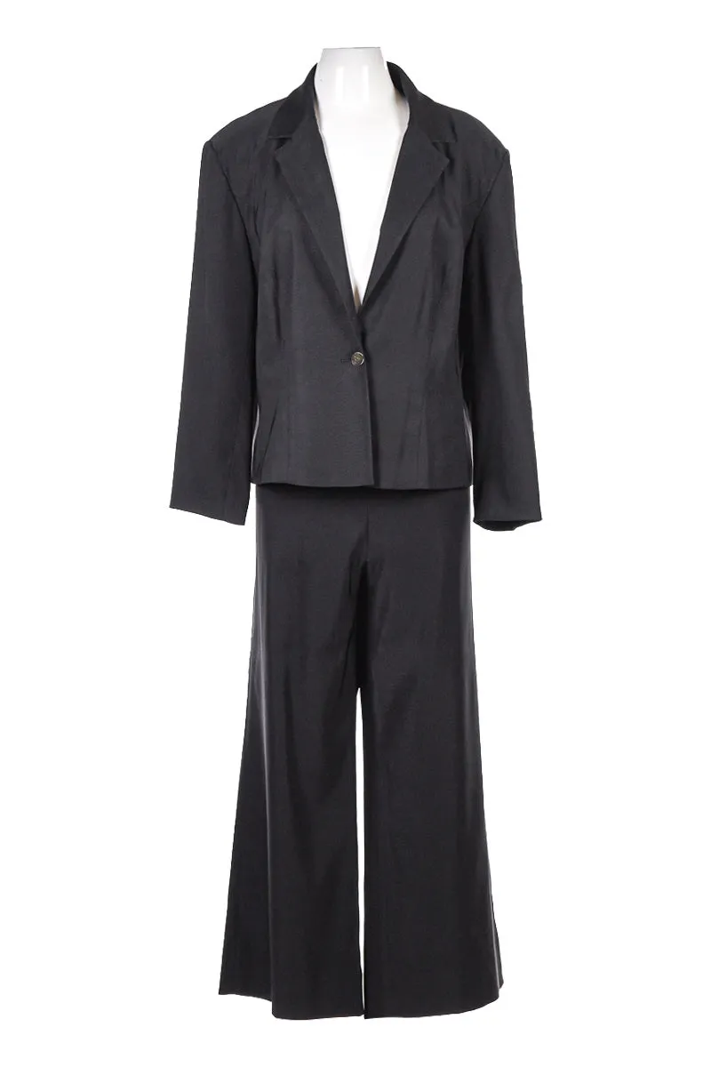 Apart Impressions Suit