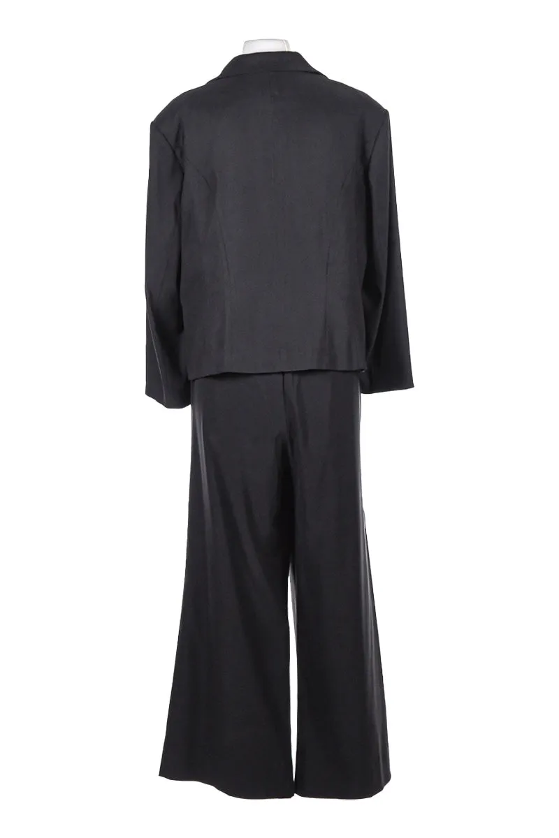 Apart Impressions Suit