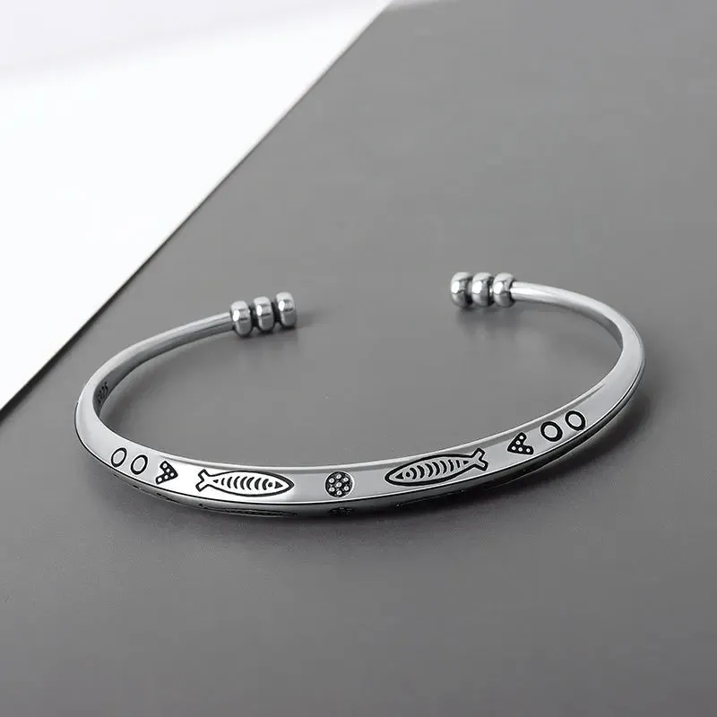 Retro Side Engraved Letter Square Open Bracelet Men and Women Couple Cuff Bracelet Fashion Romantic Casual Party Jewelry Gift