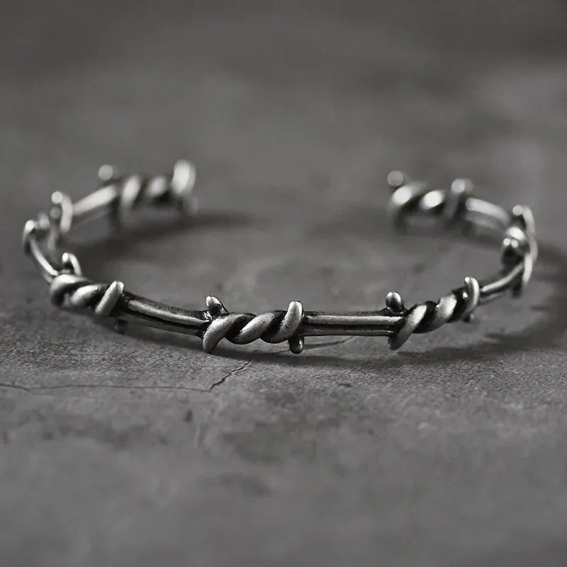 Retro Side Engraved Letter Square Open Bracelet Men and Women Couple Cuff Bracelet Fashion Romantic Casual Party Jewelry Gift
