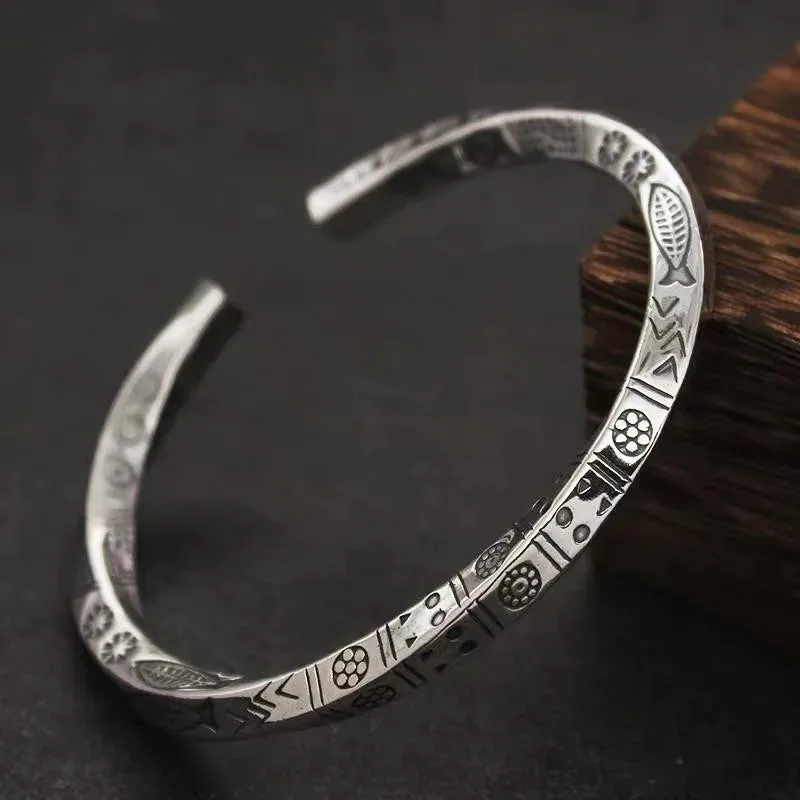 Retro Side Engraved Letter Square Open Bracelet Men and Women Couple Cuff Bracelet Fashion Romantic Casual Party Jewelry Gift